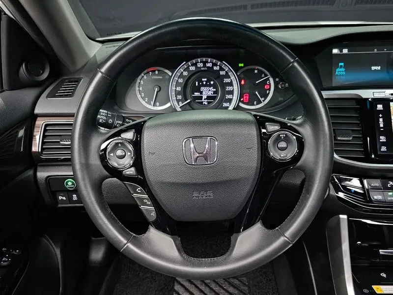 Honda Accord 2.4 9Th Gen , снимка 11 - Автомобили и джипове - 55429463