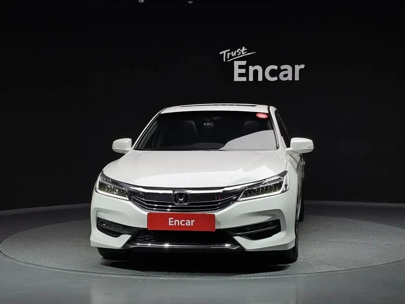 Honda Accord 2.4 9Th Gen , снимка 3 - Автомобили и джипове - 55429463