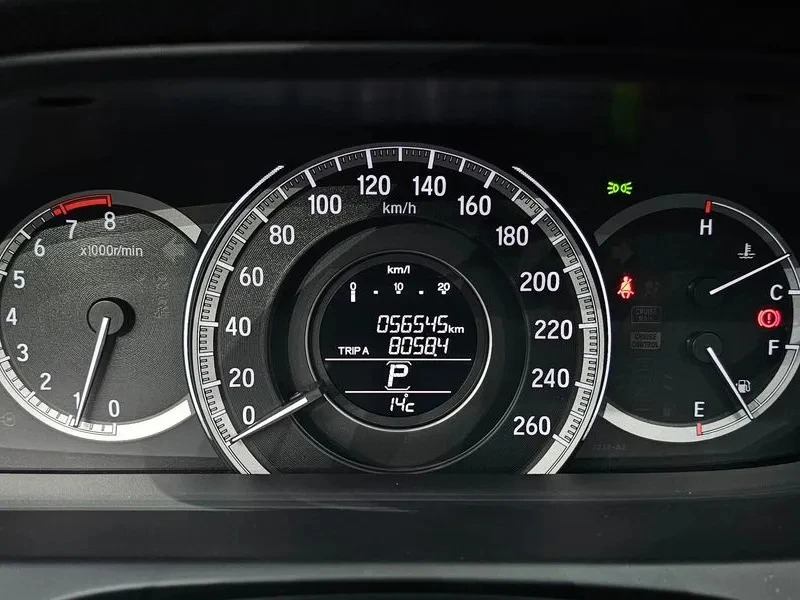 Honda Accord 2.4 9Th Gen , снимка 6 - Автомобили и джипове - 55429463