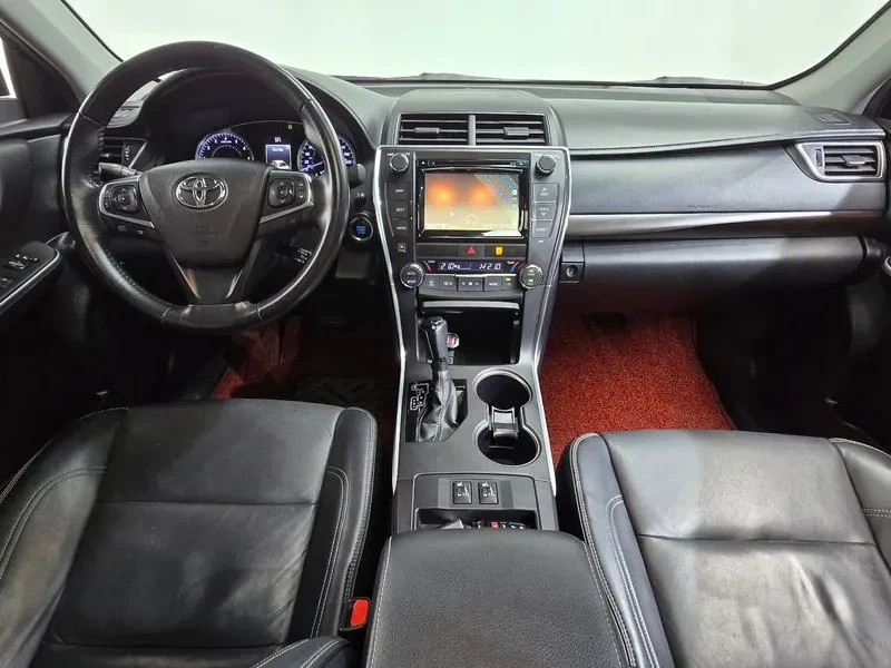 Toyota Camry 2.5 Xle, снимка 7 - Автомобили и джипове - 55833719