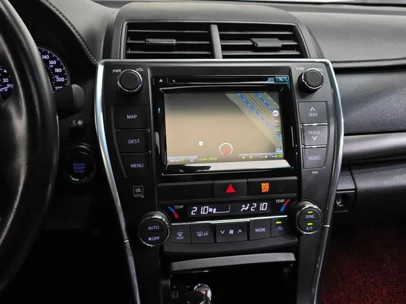 Toyota Camry 2.5 Xle, снимка 13 - Автомобили и джипове - 55833719