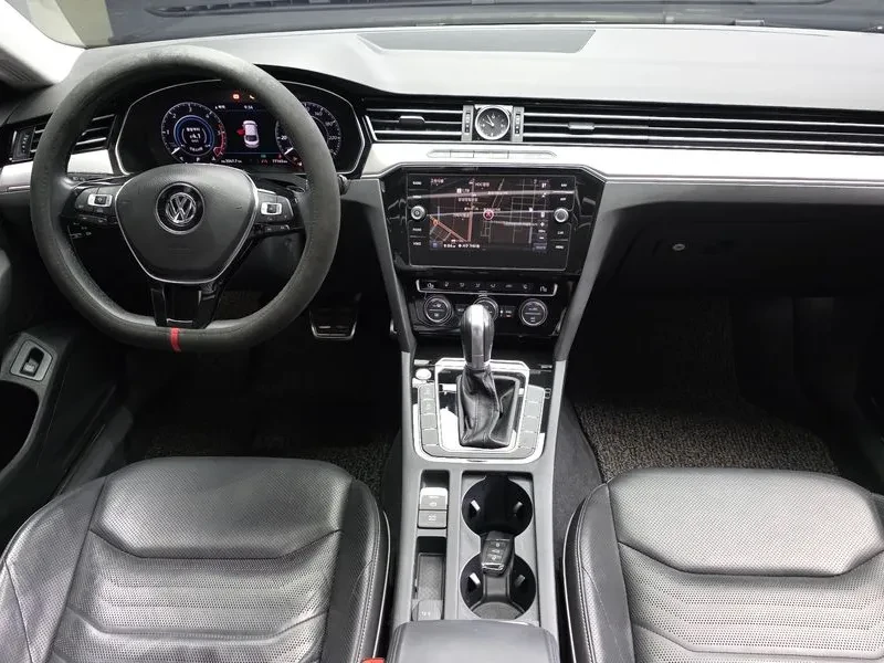 VW Arteon 2.0 Tdi Premium, снимка 7 - Автомобили и джипове - 56652318