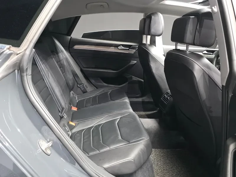 VW Arteon 2.0 Tdi Premium, снимка 12 - Автомобили и джипове - 56652318