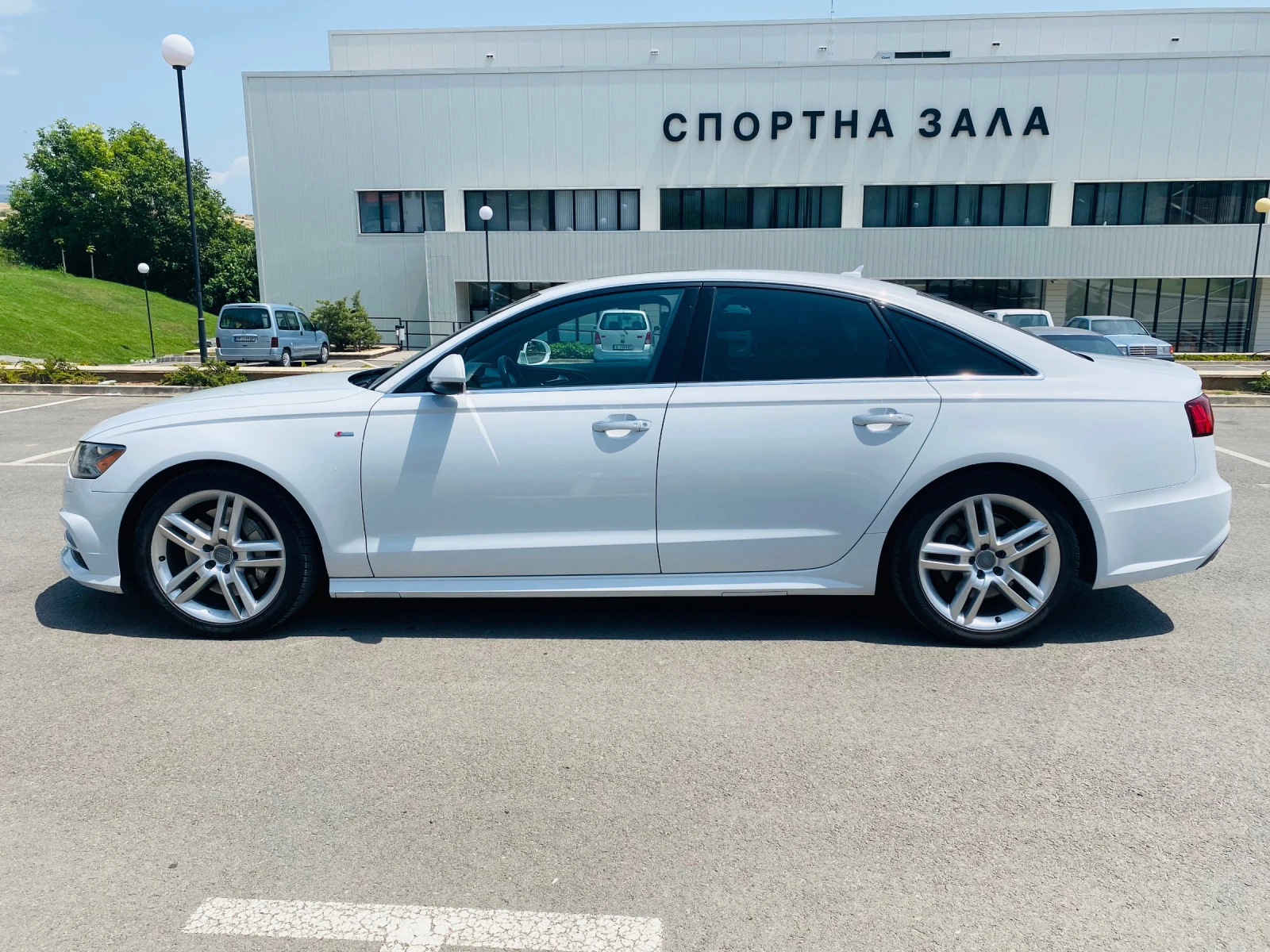 Audi A6 2.0 TFSI 8ZF - изображение 8