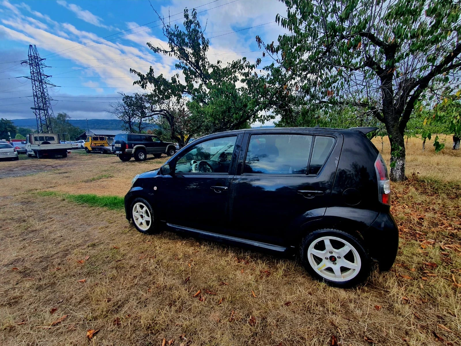 Daihatsu Sirion 1.3  S - изображение 7