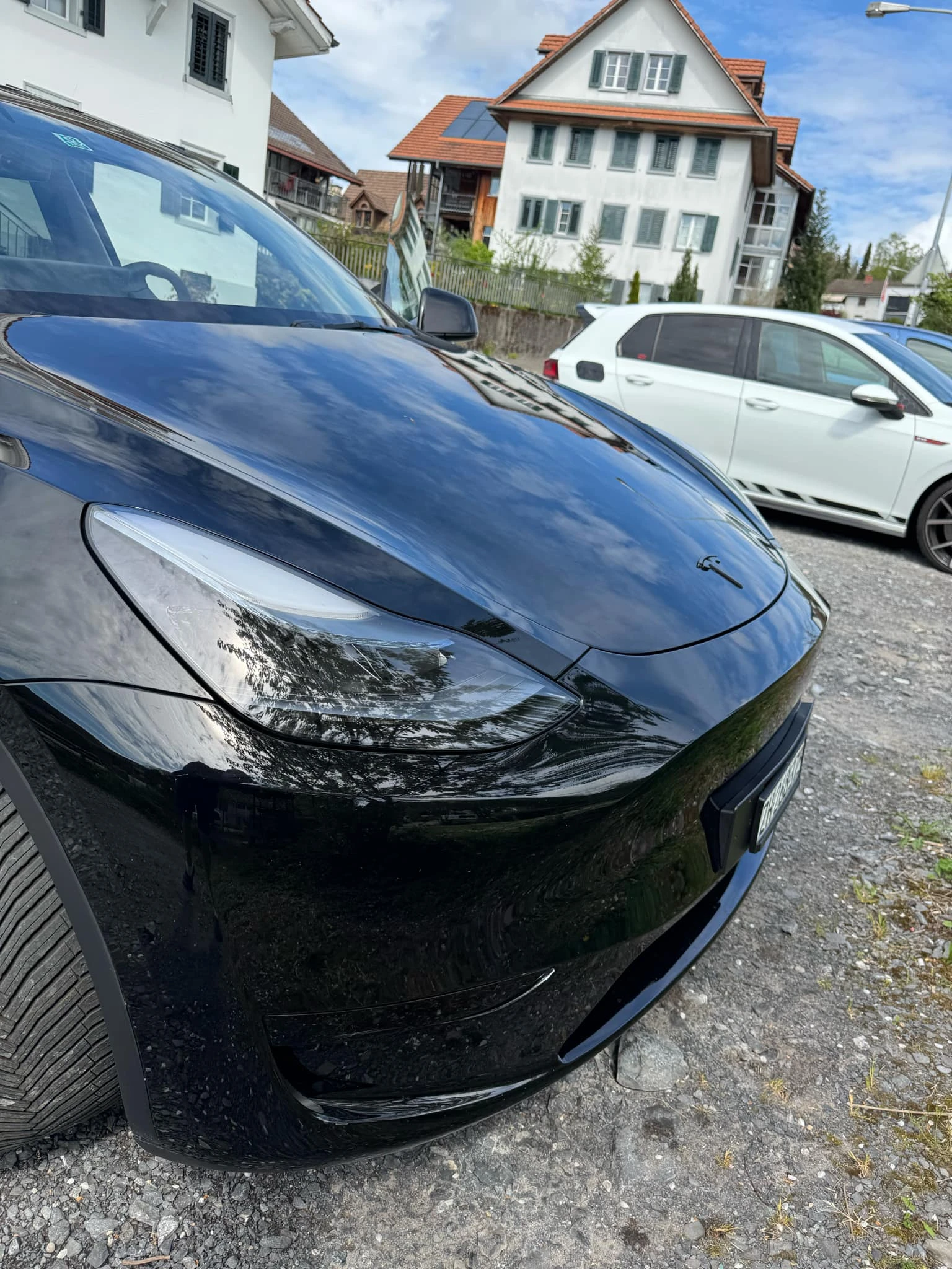 Tesla Model Y RWD - изображение 3