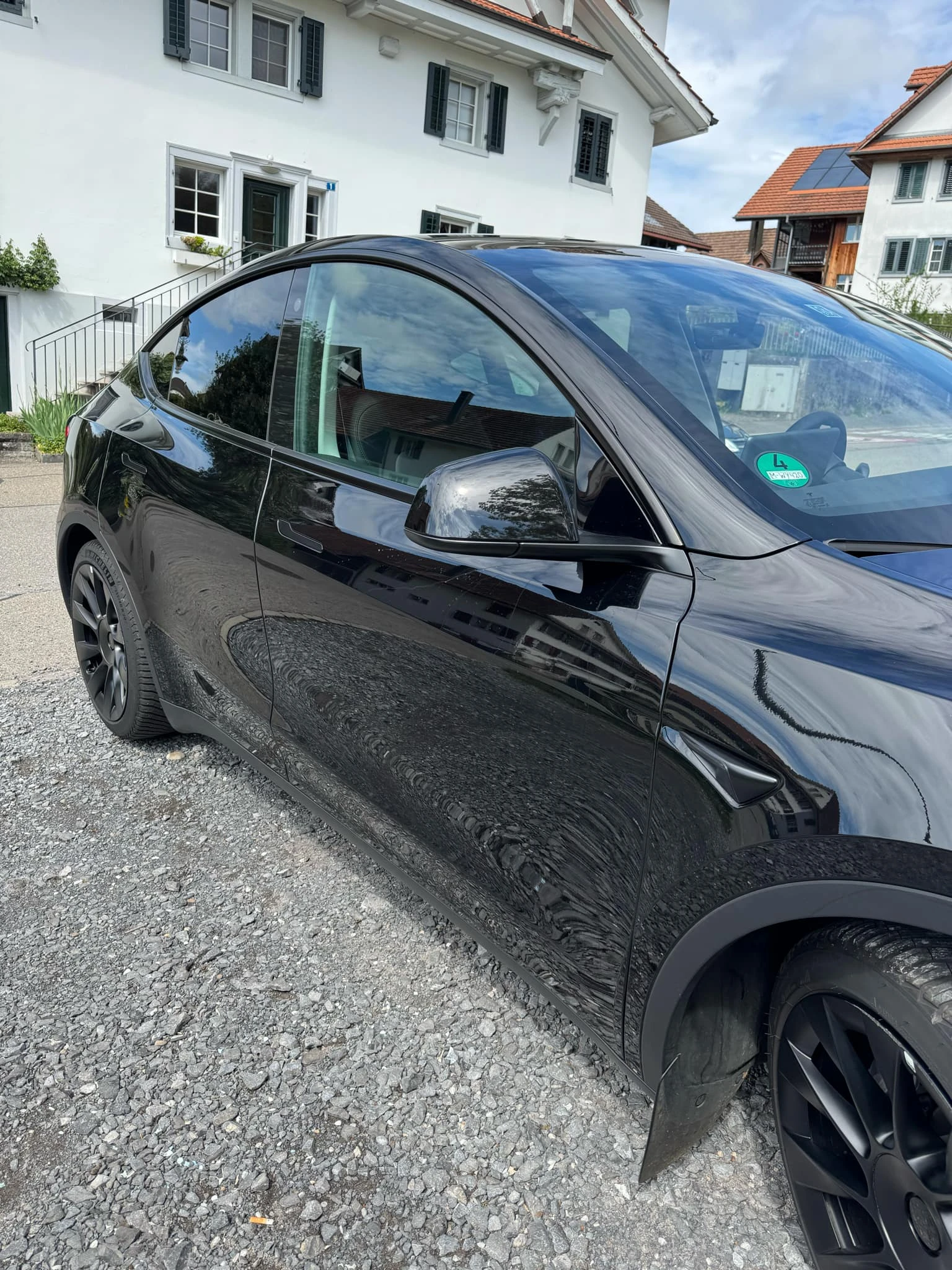 Tesla Model Y RWD - изображение 5