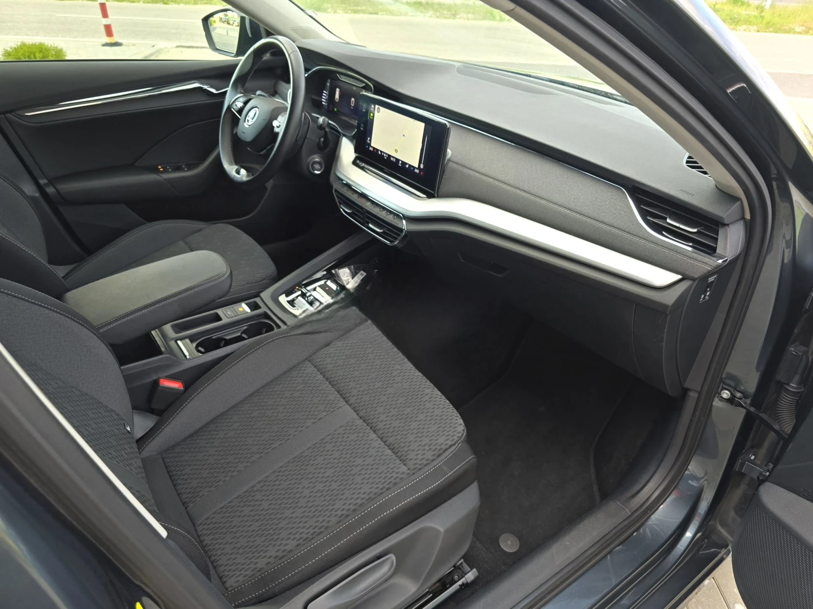 Skoda Octavia 2.0ТДИ/АВТОМАТ/MATRIXX/DISTRONIK/DIGITAL-COCKPIT - изображение 9