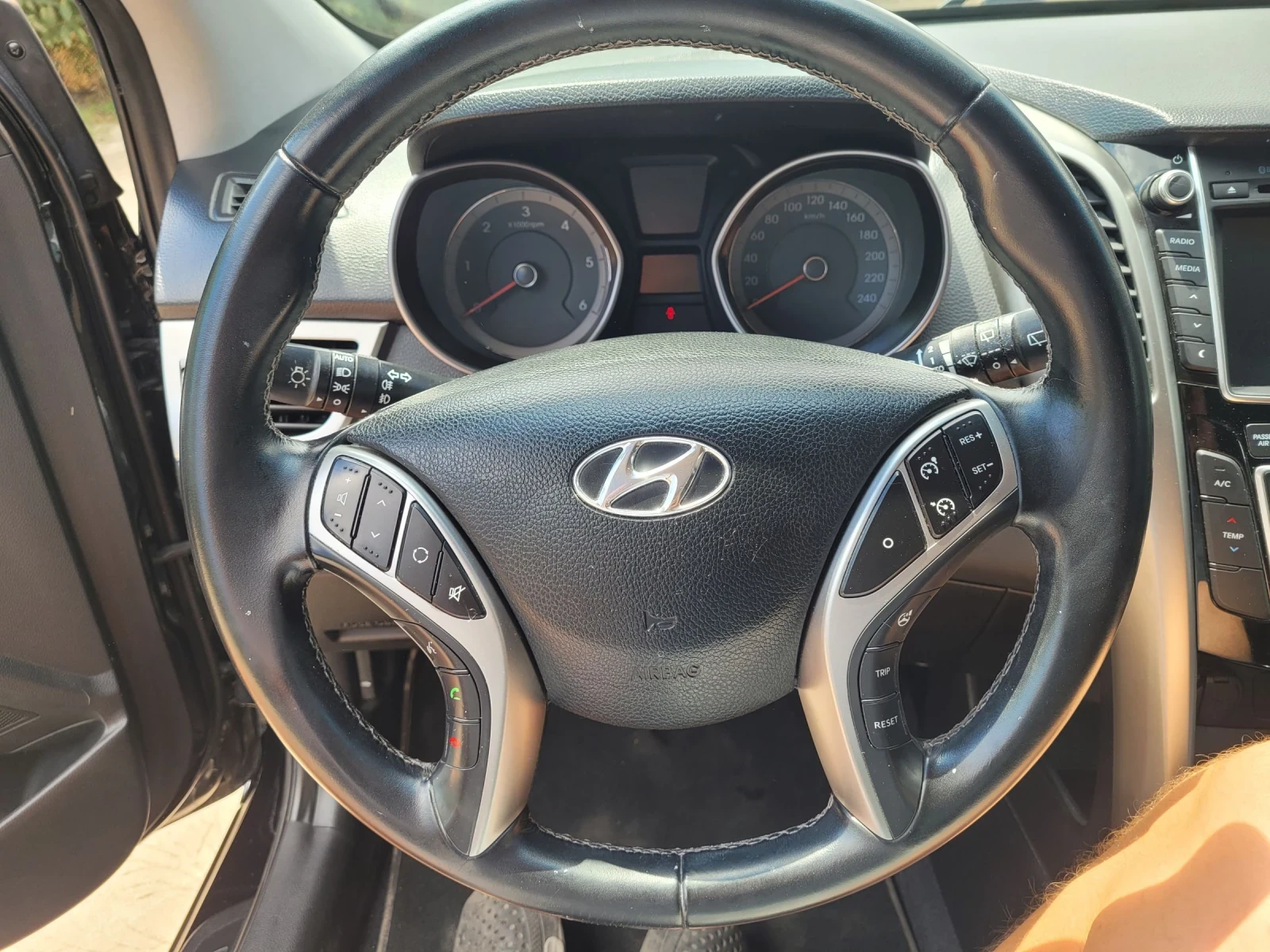 Hyundai I30 1.6 CRDI  - изображение 10