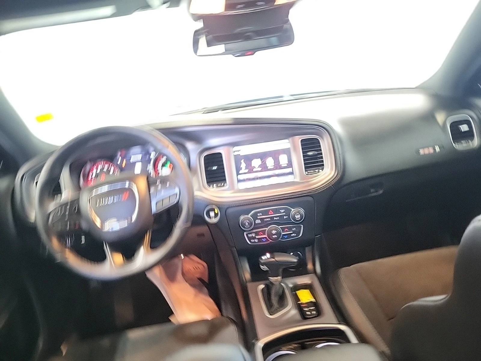 Dodge Charger SRT 6.4 * * CARFAX * * АВТО КРЕДИТ * *  - изображение 7