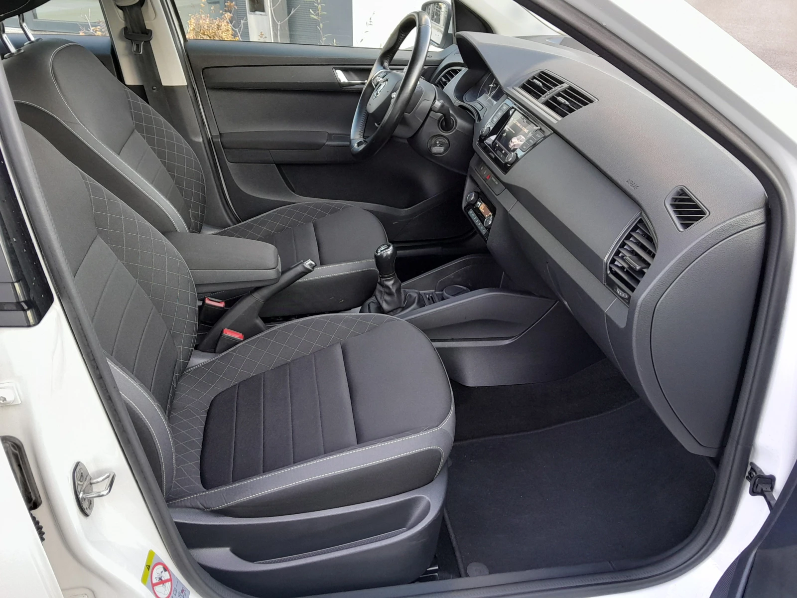 Skoda Fabia 1.0 MPI/ LPG - изображение 8