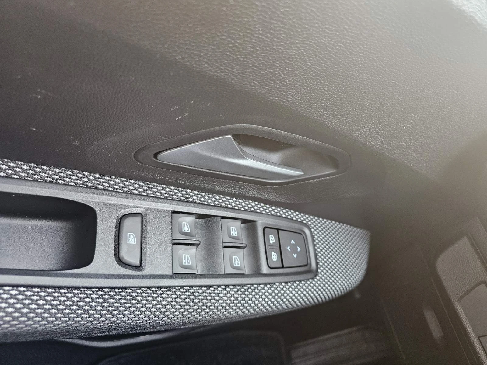 Dacia Sandero 1.0 TCe 68hp  | Mobile.bg � ����������� 12