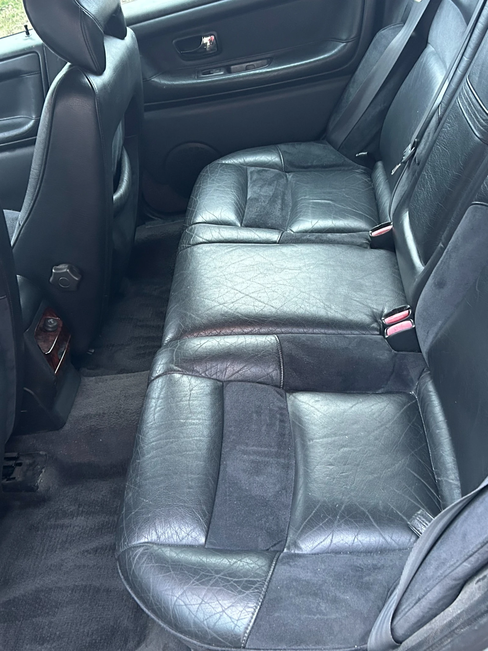 Volvo V70, снимка 12 - Автомобили и джипове - 53753625