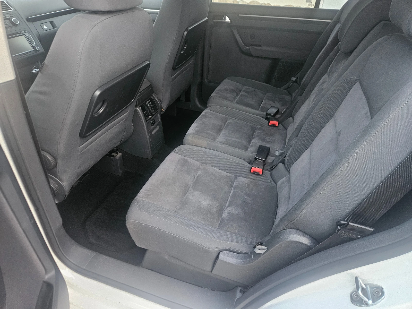 VW Touran 1.4i  МЕТАН!!!  6ck!!!, снимка 6 - Автомобили и джипове - 53906030