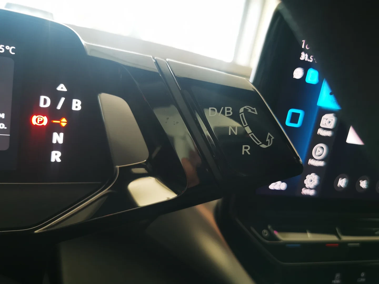 VW ID.4 PureP RWD52 kWh, 125кВт/170к.с./1-ст, снимка 9 - Автомобили и джипове - 54024482