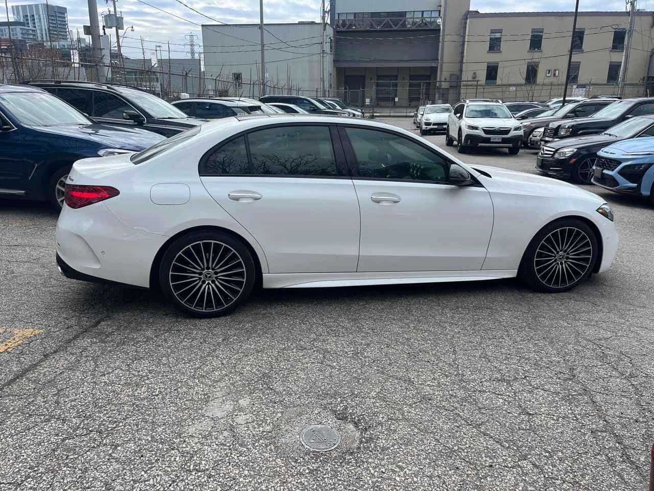 Mercedes-Benz C 300 360 КАМЕРИ| ПАМЕТ| АМБИЕНТ| ПАНОРАМА| CARFAX| , снимка 5 - Автомобили и джипове - 54387806