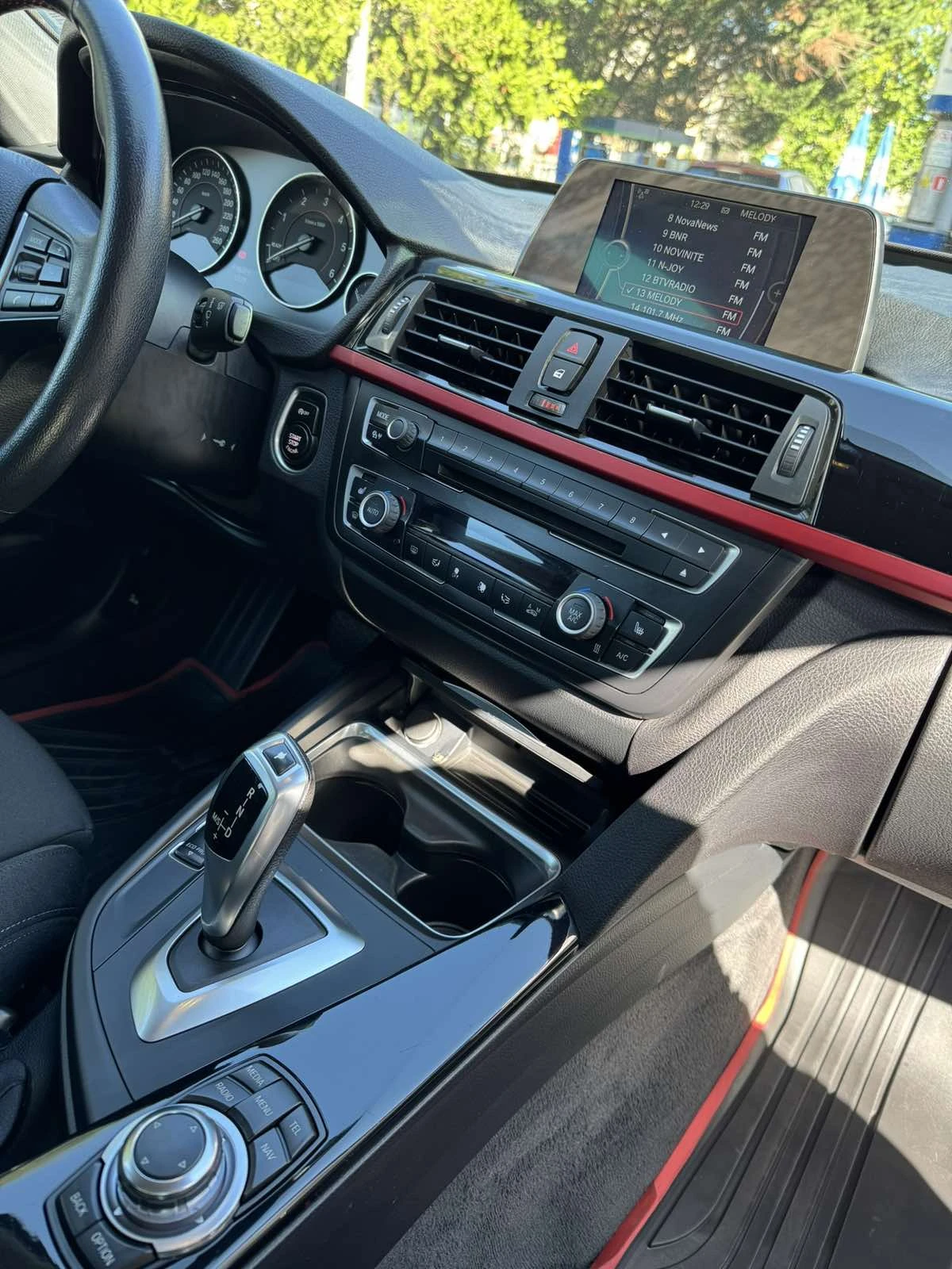 BMW 320 GT, снимка 9 - Автомобили и джипове - 54400043