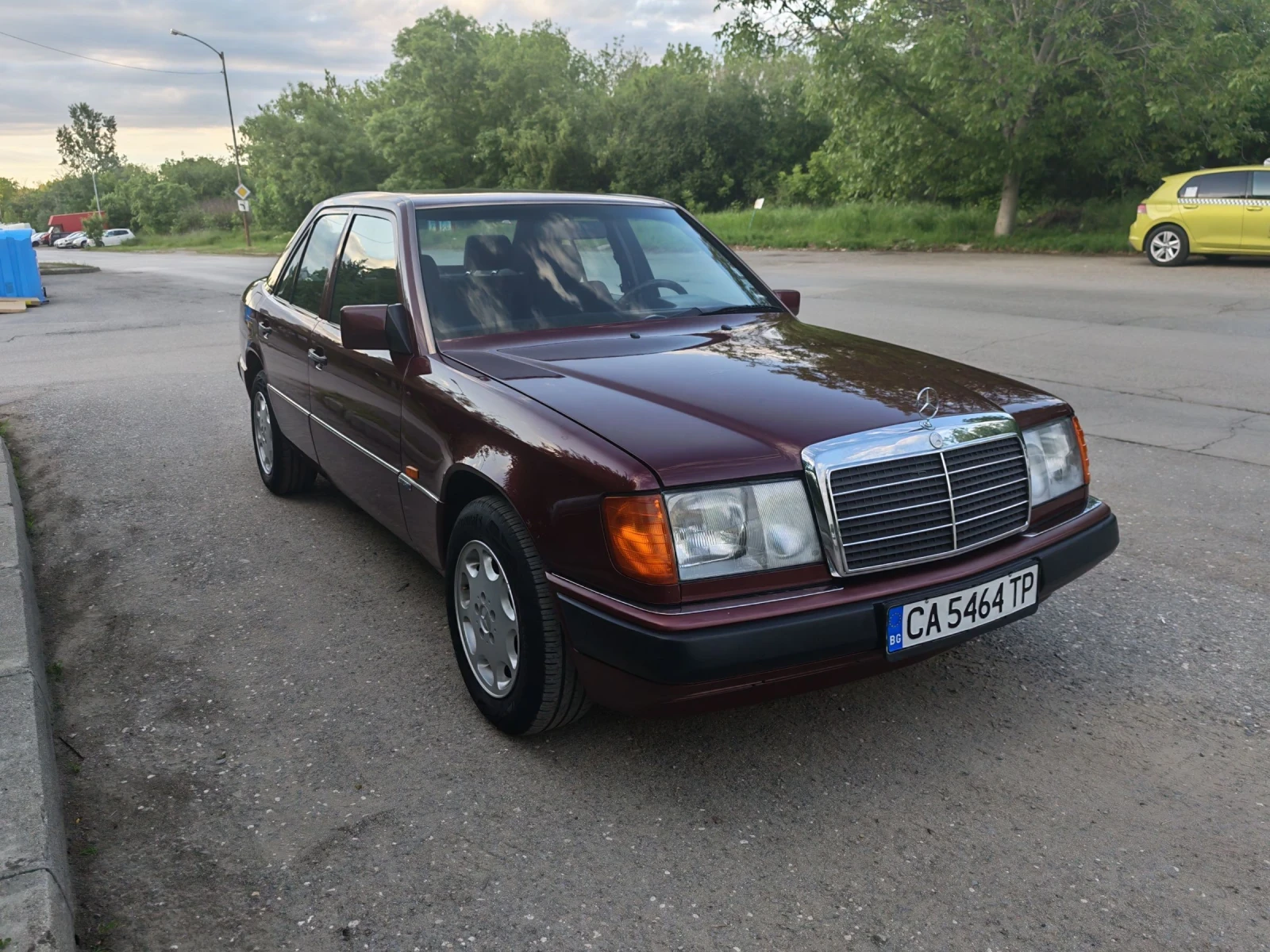 Mercedes-Benz 124 2.0 122 к. с. , снимка 3 - Автомобили и джипове - 54543407