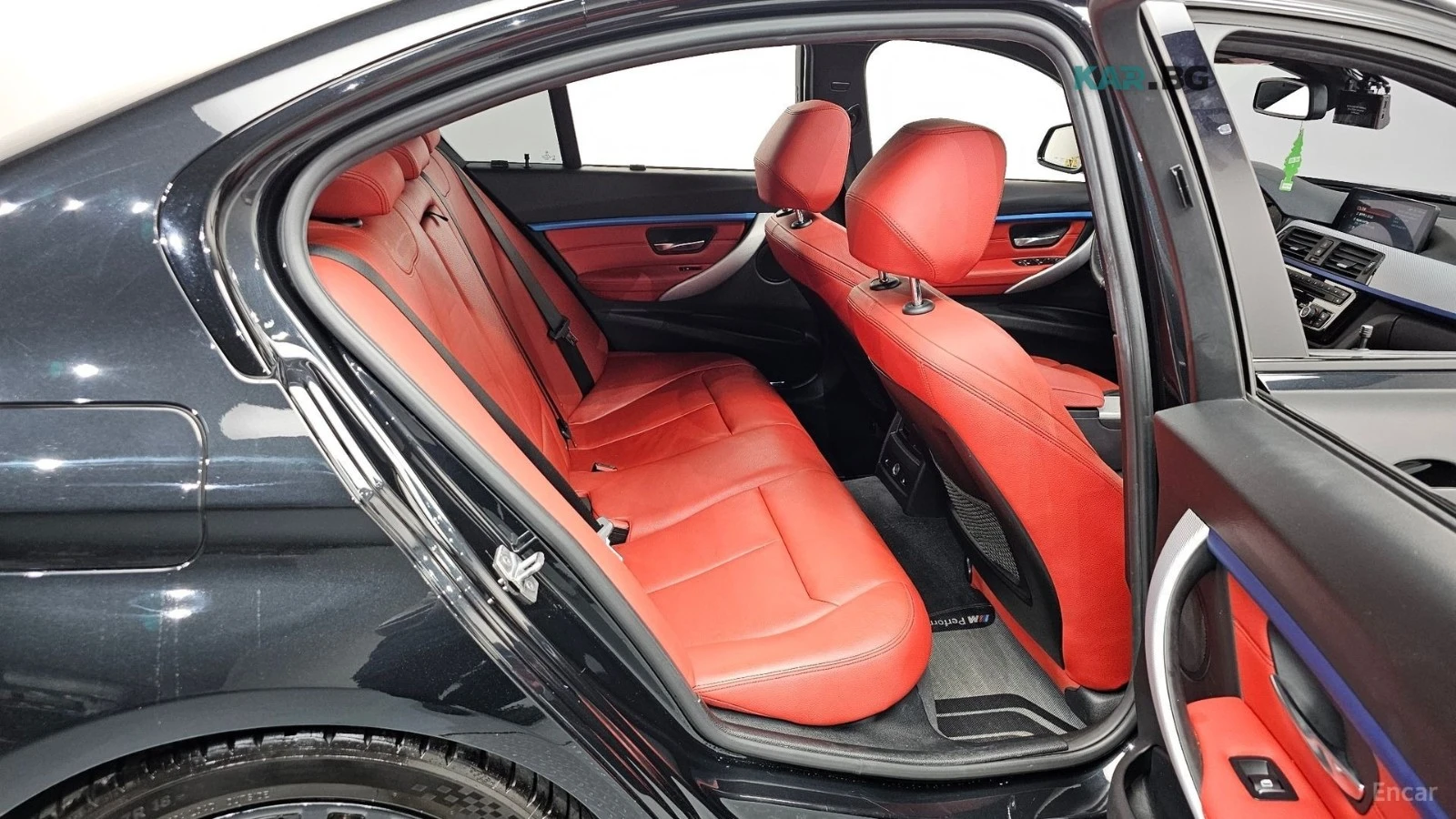 BMW 330 i* M-SPORT* SUNROOF* REAR-CAMERA* , снимка 12 - Автомобили и джипове - 54796504