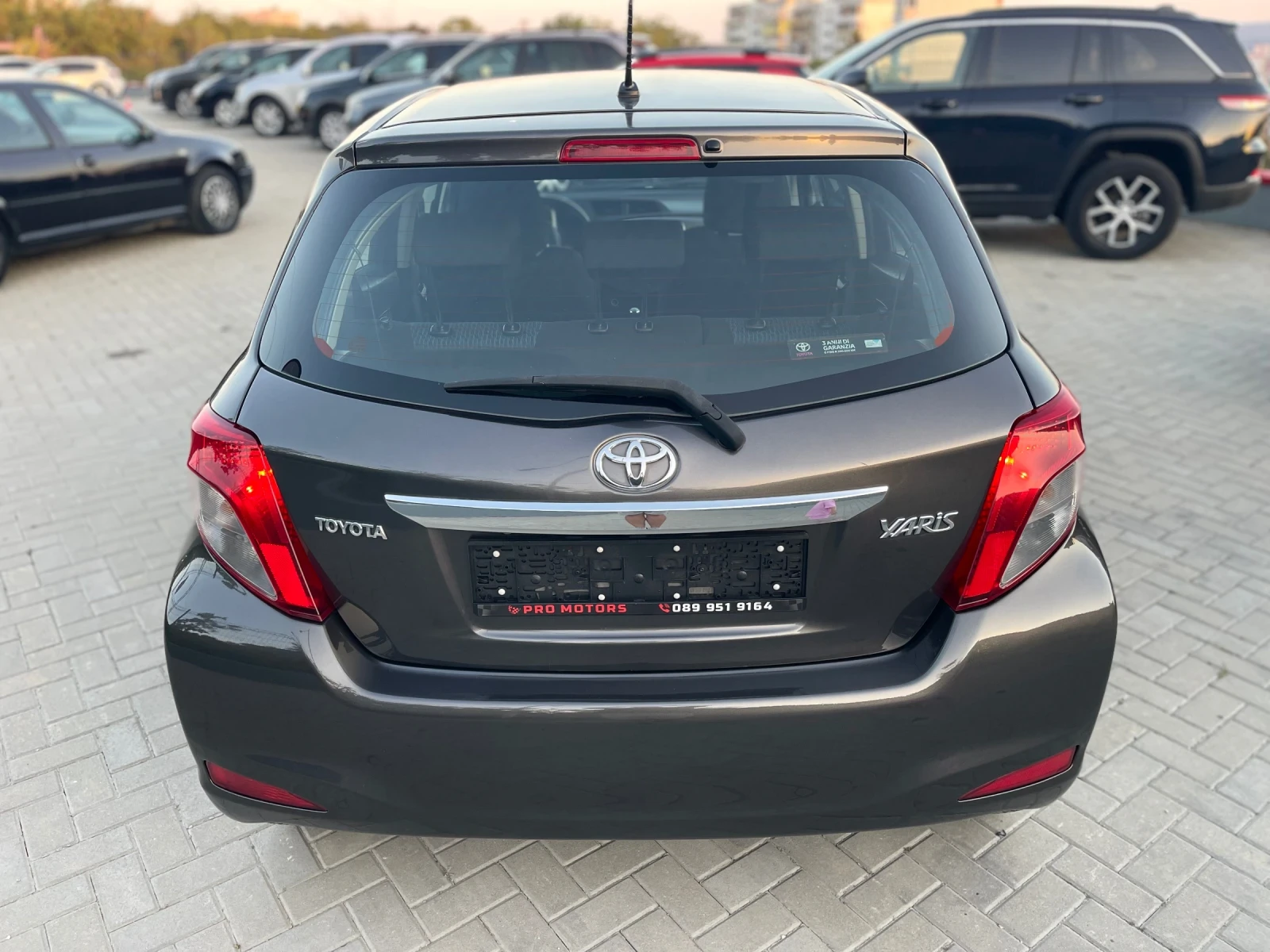 Toyota Yaris, снимка 3 - Автомобили и джипове - 55071497