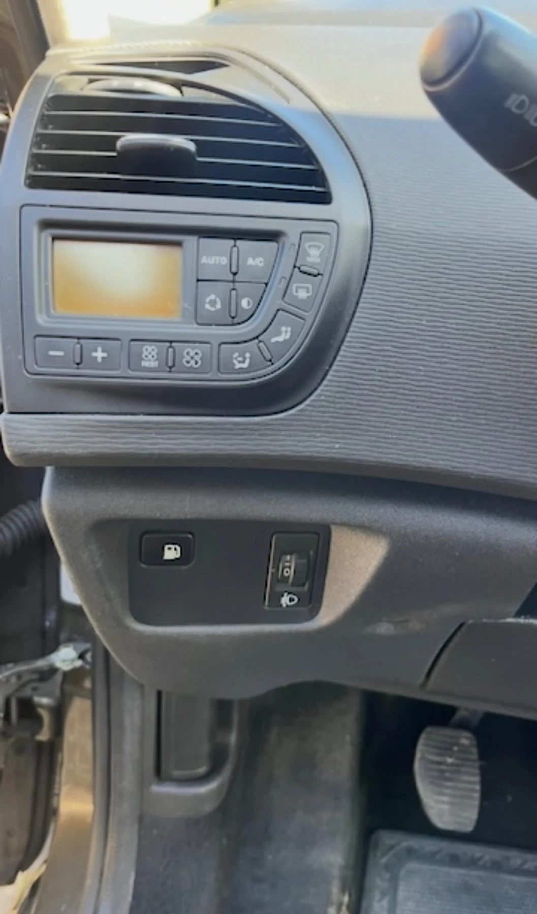 Citroen C4 Picasso, снимка 5 - Автомобили и джипове - 55257135
