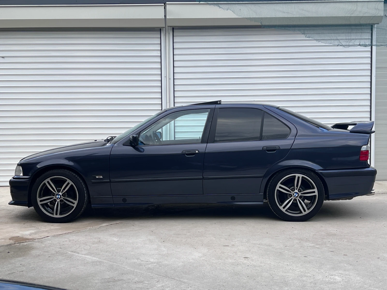 BMW 318, снимка 4 - Автомобили и джипове - 55338723