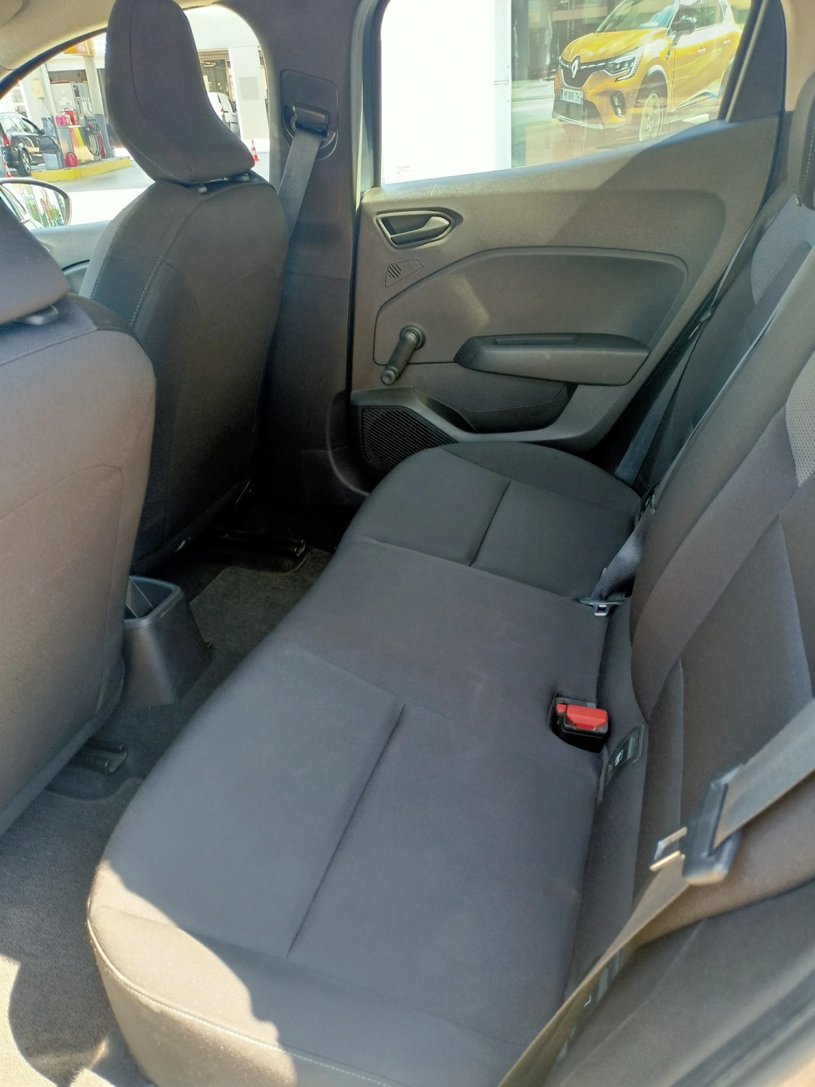 Renault Clio V, 1.0ТCe , снимка 11 - Автомобили и джипове - 55524316