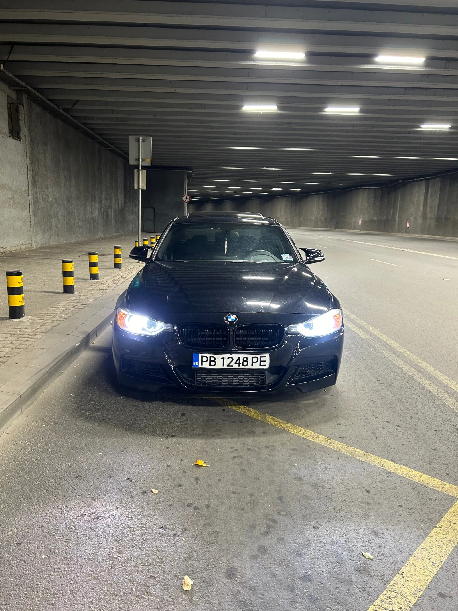 BMW 335 Ръчка задно 