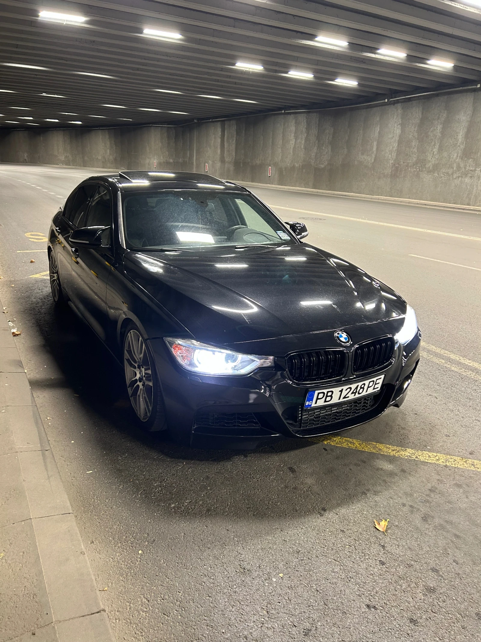 BMW 335 Ръчка задно , снимка 3 - Автомобили и джипове - 55727393