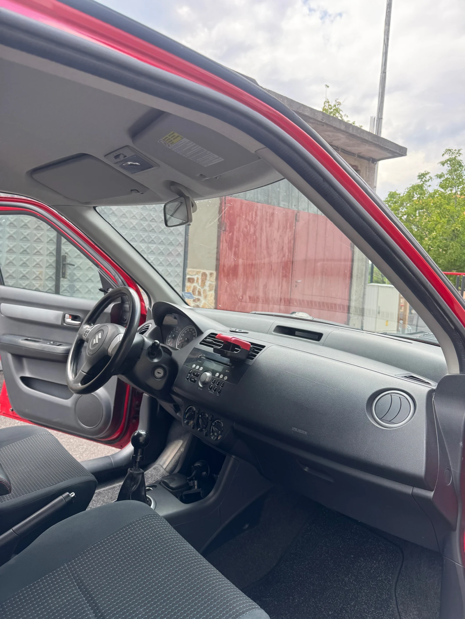 Suzuki Swift LPG, снимка 7 - Автомобили и джипове - 55725119