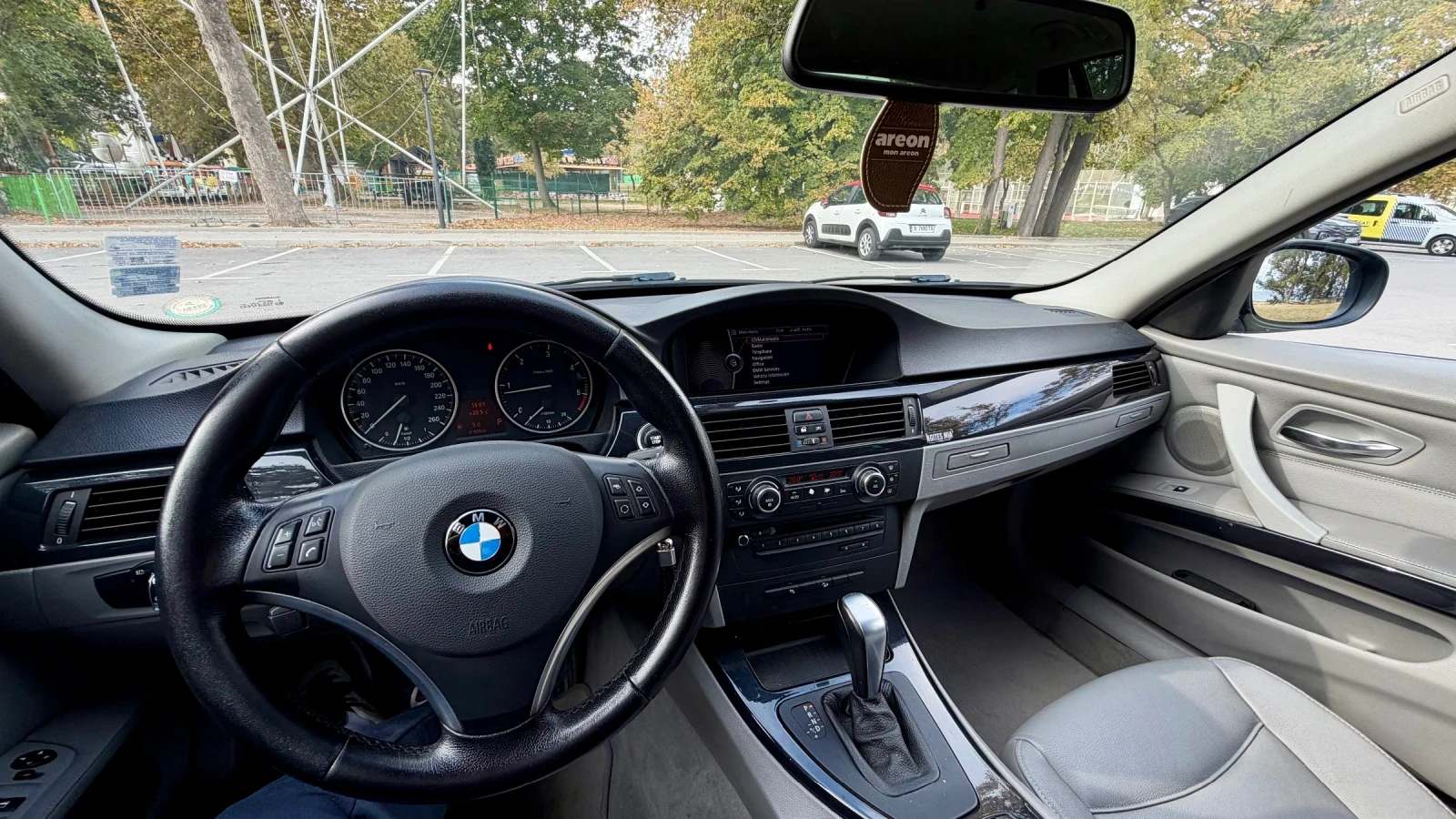 BMW 320 X-drive | Navi, снимка 12 - Автомобили и джипове - 56435529