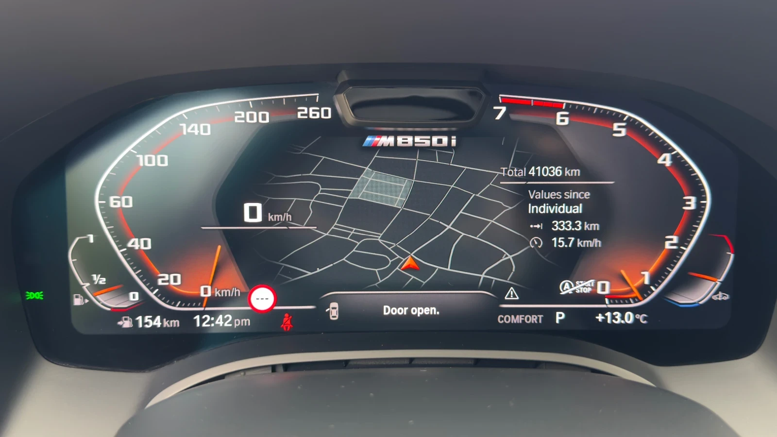 BMW 850 M850i XDrive, снимка 16 - Автомобили и джипове - 56555422