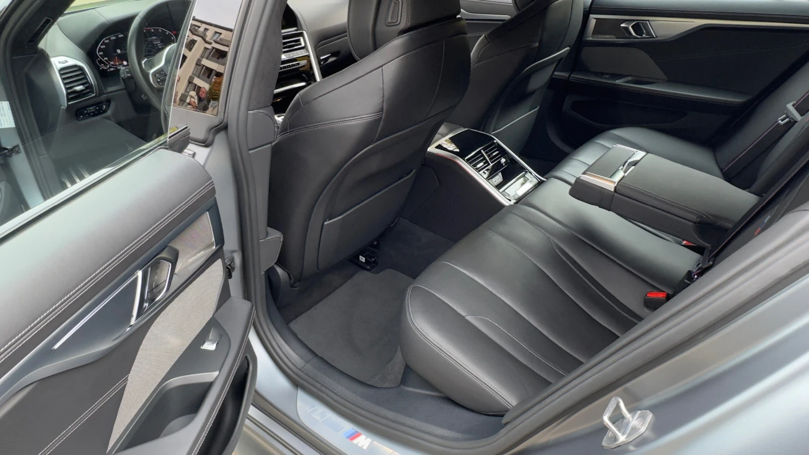 BMW 850 M850i XDrive, снимка 10 - Автомобили и джипове - 56555422