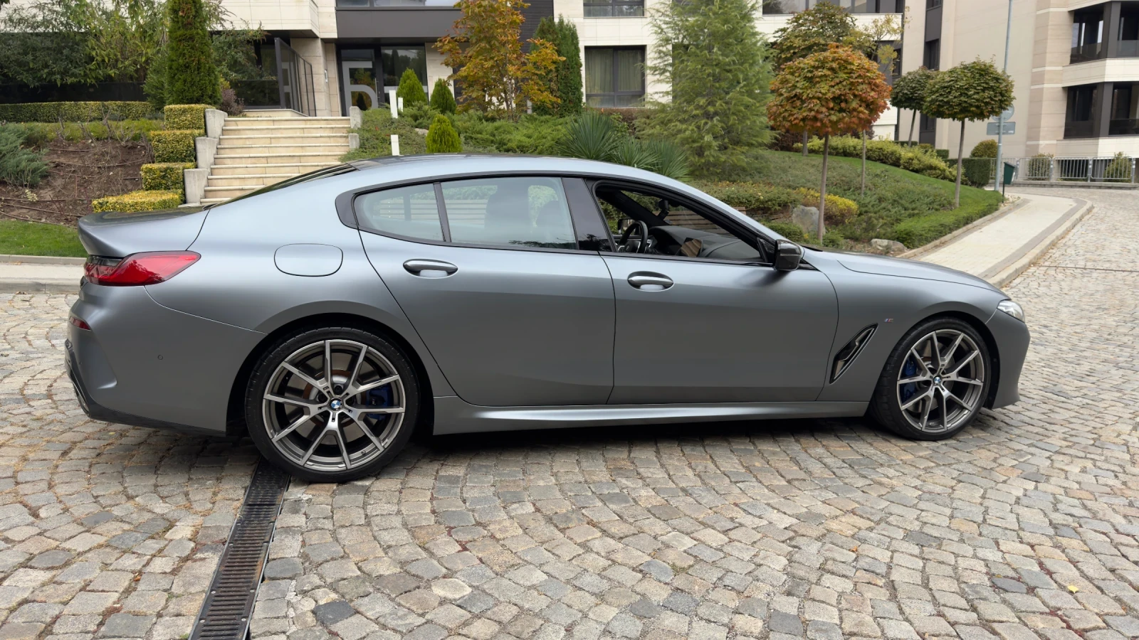 BMW 850 M850i XDrive, снимка 3 - Автомобили и джипове - 56555422