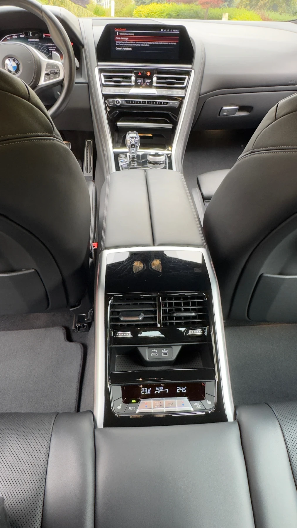 BMW 850 M850i XDrive, снимка 12 - Автомобили и джипове - 56555422