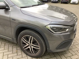 Mercedes-Benz GLA 250 E PLUG-IN HYBRID ДИСТРОНИК ПАНОРАМА НАВИГАЦИЯ КАМЕ, снимка 4