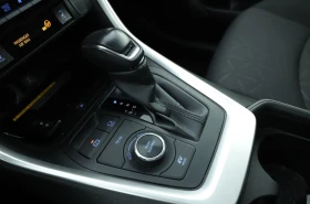 Toyota Rav4 TEAM D* 4x4* PANO* DISTR* KEYLESS* CAMERA* CARPLAY - 69490 лв. - 80532946 11