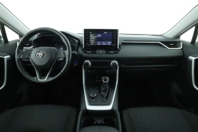 Toyota Rav4 TEAM D* 4x4* PANO* DISTR* KEYLESS* CAMERA* CARPLAY - 69490 лв. - 80532946 12
