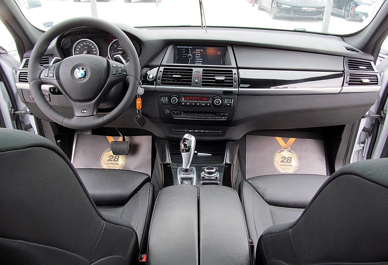 BMW X6 M50D/2xTV/ПОДГРЕВ ОБДУХВАНЕ СОБСТВЕН ЛИЗИНГ, снимка 16 - Автомобили и джипове - 45655854