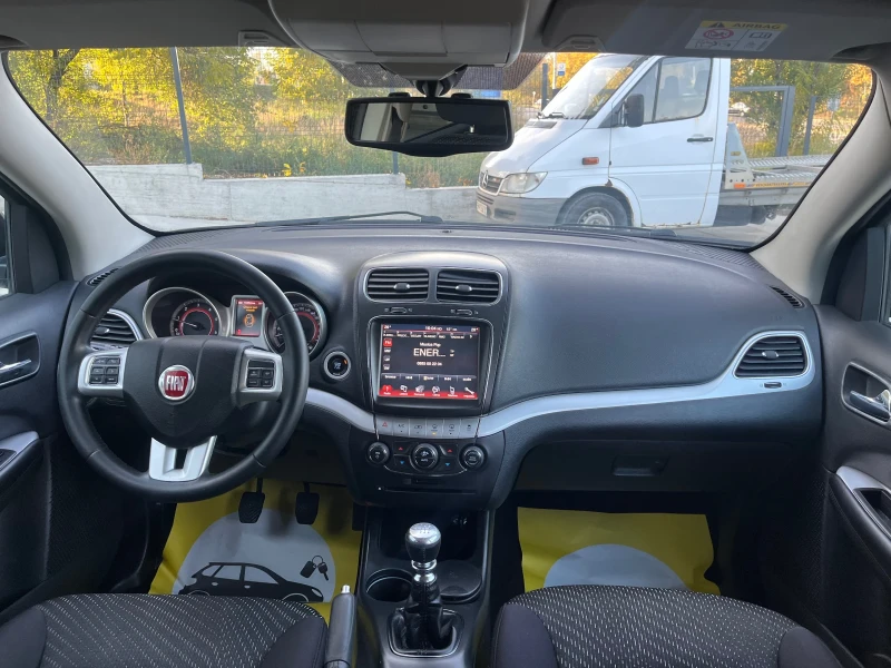 Fiat Freemont 7 мастен, снимка 11 - Автомобили и джипове - 47750035