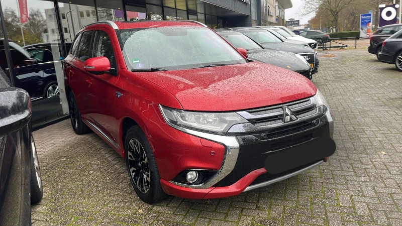 Mitsubishi Outlander PHEV PLUG-IN HYBRID 4X4 FUL, снимка 4 - Автомобили и джипове - 48098231