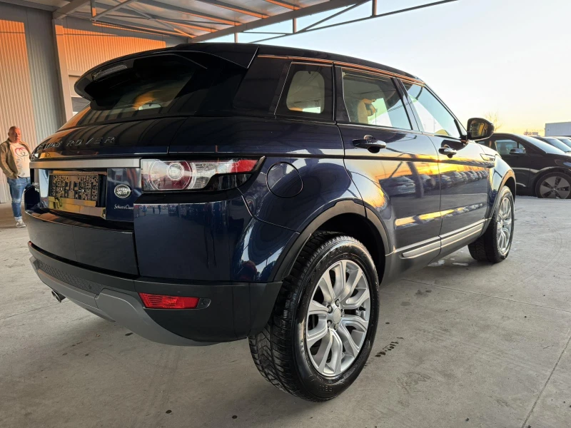 Land Rover Range Rover Evoque 2.2 TD4* ТОП* НАВИ* КОЖА* Парктроници* , снимка 5 - Автомобили и джипове - 49342848