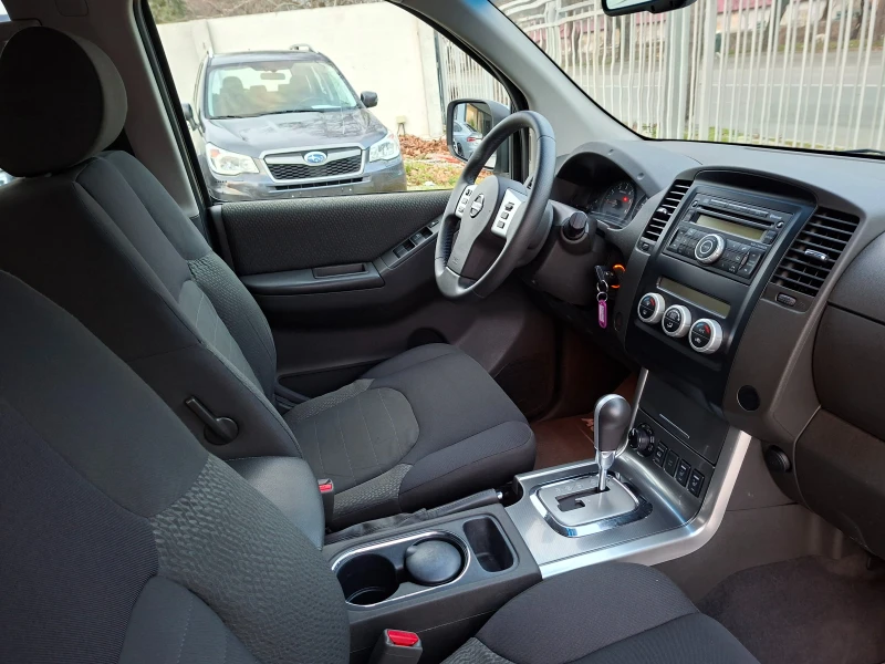 Nissan Navara 2.5/190kc./AVTOMAT, снимка 15 - Автомобили и джипове - 53089711