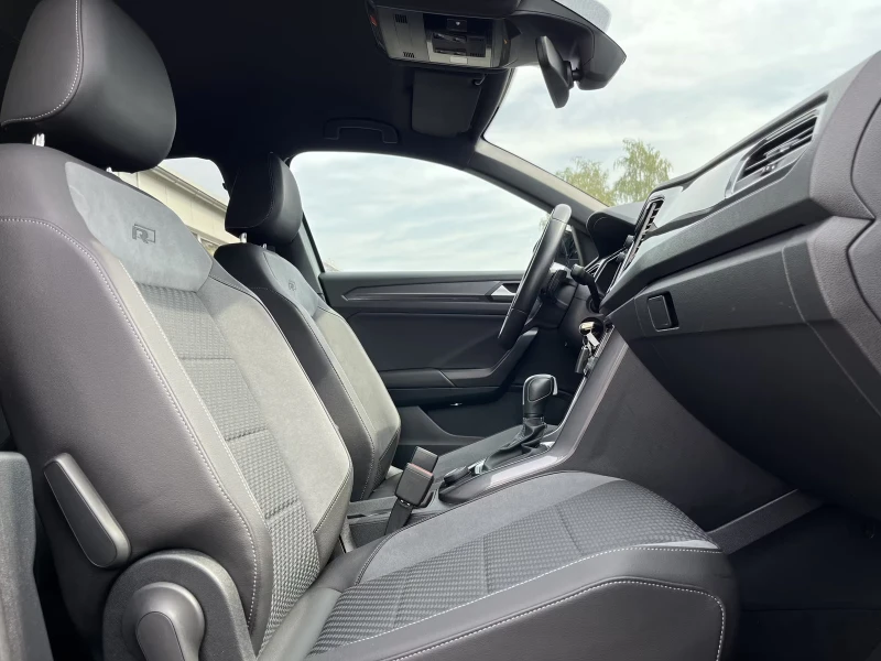 VW T-Roc 2.0TDI/190HP/R-LINE/4MOTION/DSG/AHK/ACC/CPLAY/729g, снимка 14 - Автомобили и джипове - 53270287