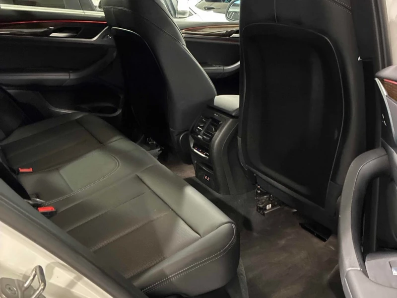 BMW X3 * xDrive30i * CARFAX * БЕЗ ПЪРВОНАЧАЛНА ВНОСКА, снимка 13 - Автомобили и джипове - 53309152