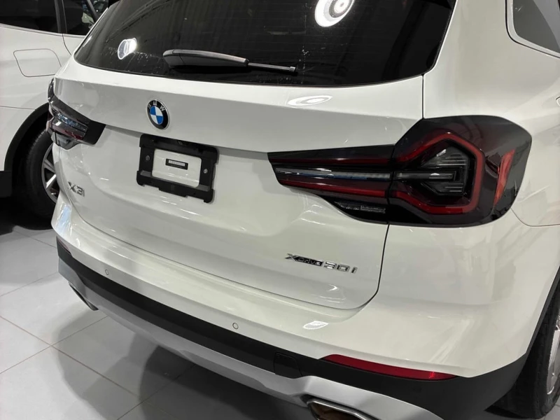 BMW X3 * xDrive30i * CARFAX * БЕЗ ПЪРВОНАЧАЛНА ВНОСКА, снимка 4 - Автомобили и джипове - 53309152