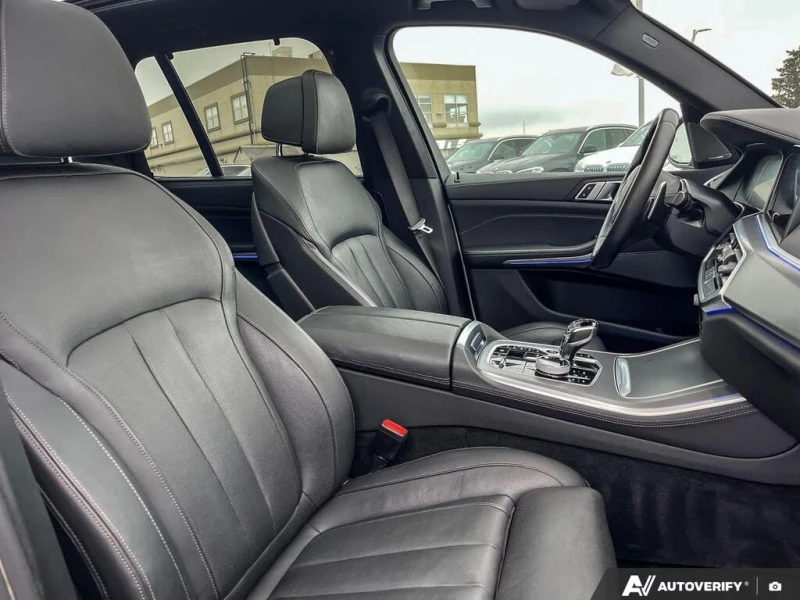 BMW X5 XDRIVE * LASER * SWAROVSKI * AMBIENT * 360 * NAVI, снимка 8 - Автомобили и джипове - 53418904