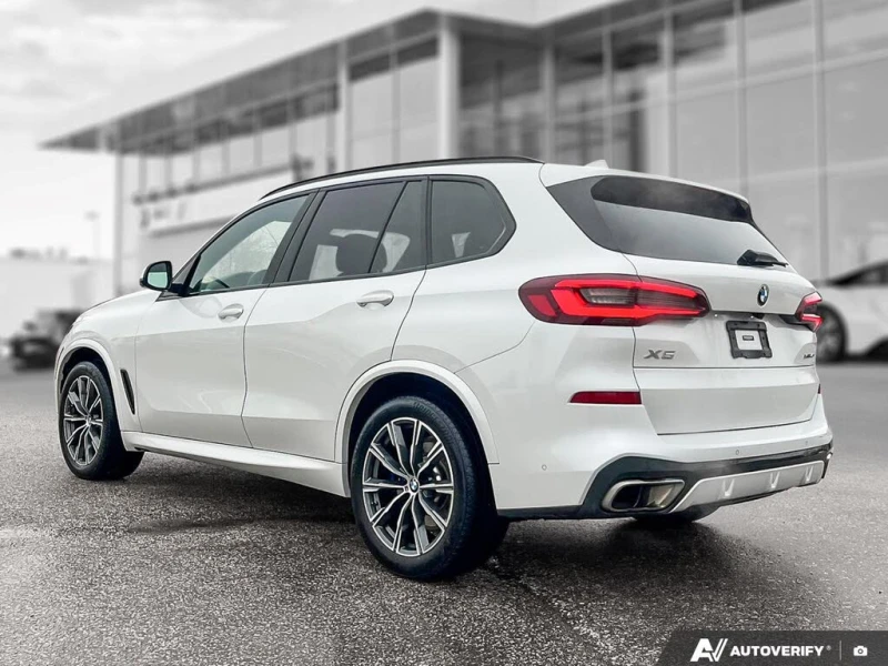 BMW X5 XDRIVE * LASER * SWAROVSKI * AMBIENT * 360 * NAVI, снимка 4 - Автомобили и джипове - 53418904