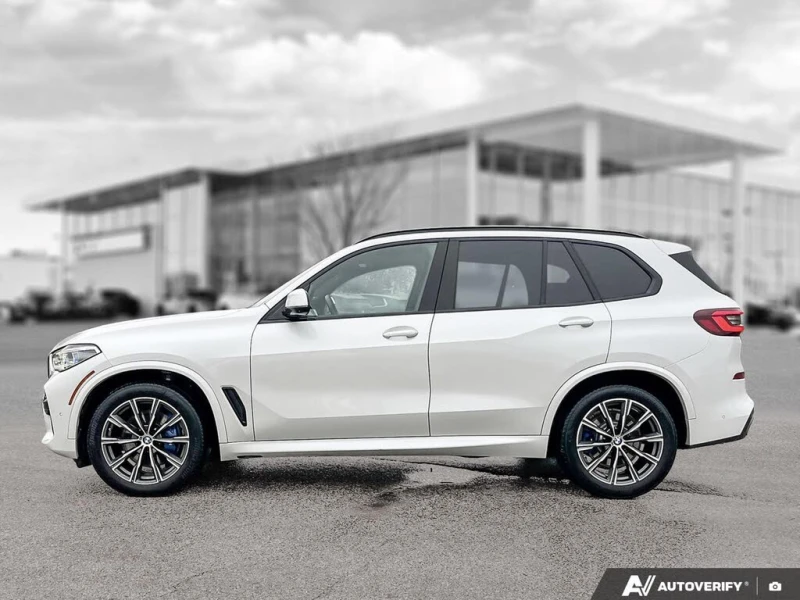 BMW X5 XDRIVE * LASER * SWAROVSKI * AMBIENT * 360 * NAVI, снимка 3 - Автомобили и джипове - 53418904