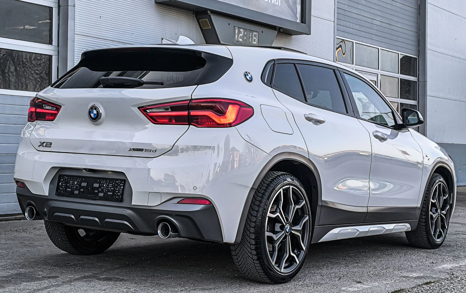 BMW X2 2.0d M-PAKET ПАНОРАМА XDRIVE - изображение 4